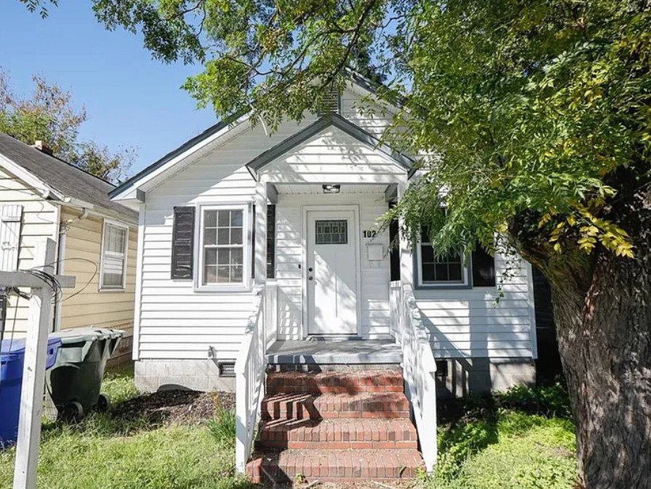 Single Family at XXXX d St, Newport News, VA 23607