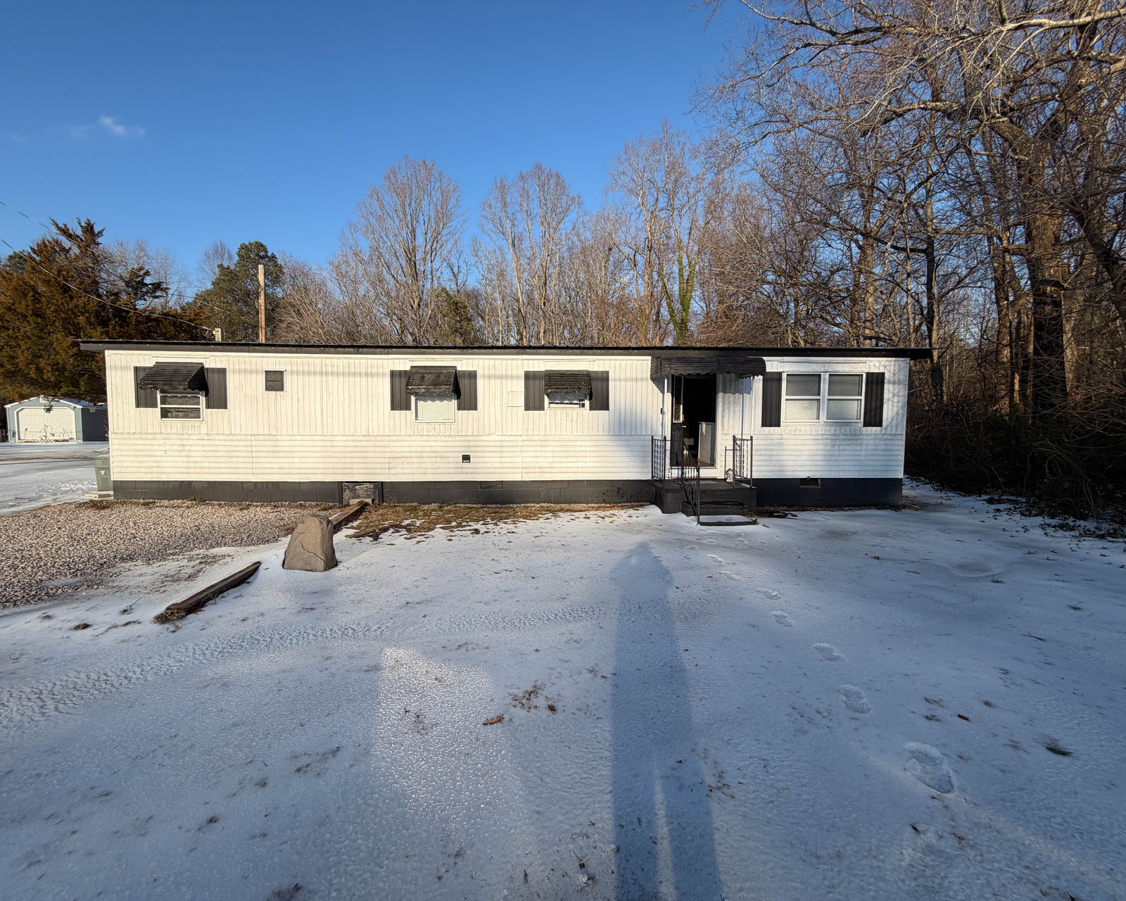 Manufactured Home at XXXX County Dr, Disputanta, VA 23842