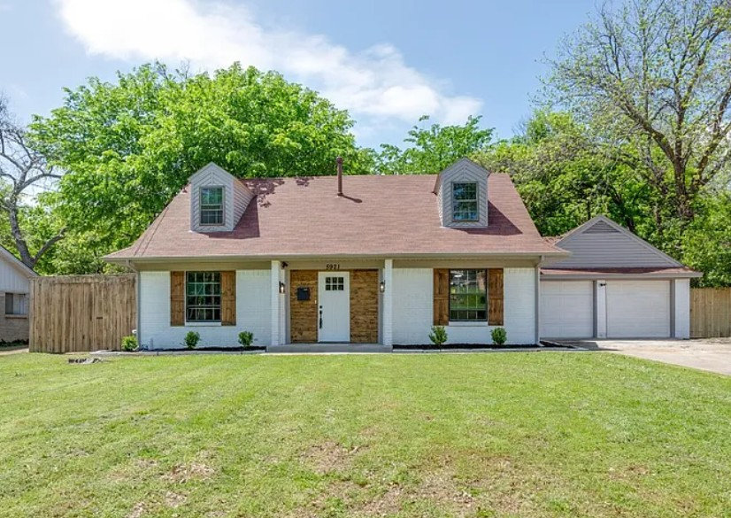 Single Family at XXXX Spring Glen Dr, Dallas, TX 75232