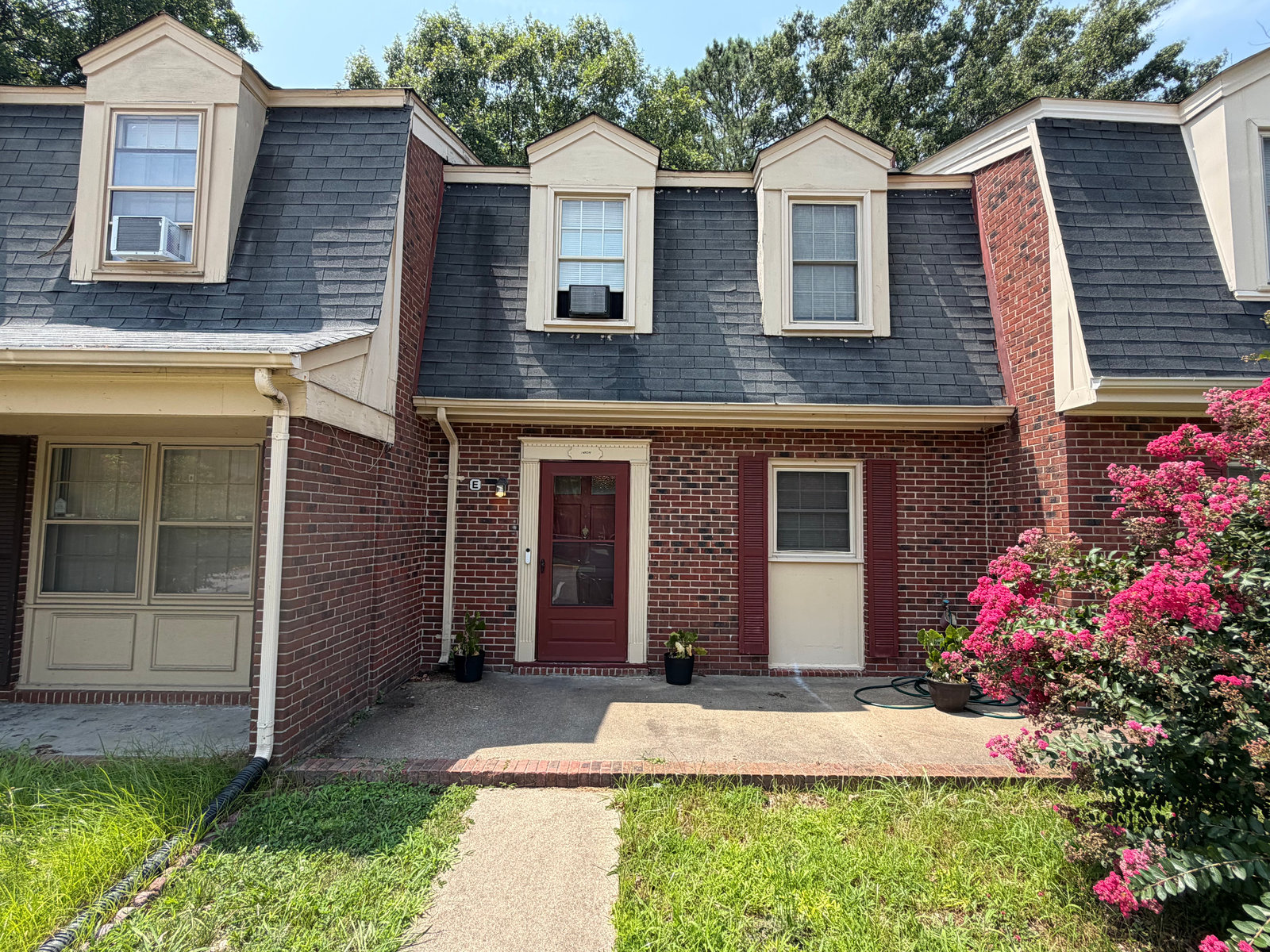 Casa adosada en XXXX Old Courthouse Way Unit E, Newport News, VA 23608