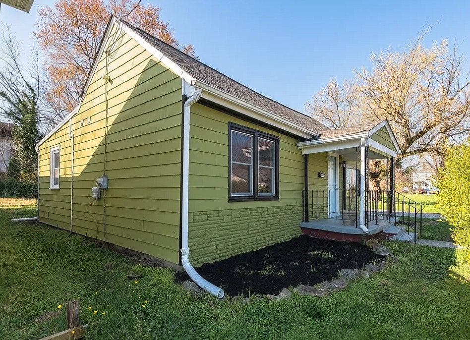 Single Family at XXXX Walnut Ln, Petersburg, VA 23803