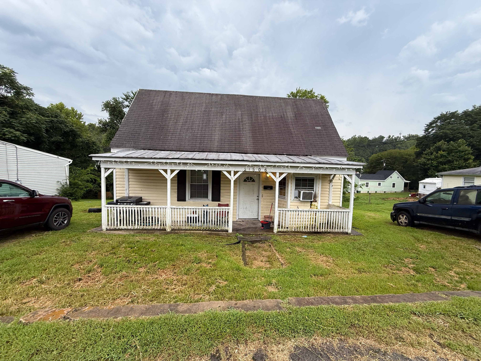 Unifamiliar en XXXX Jackson St, Ettrick, VA 23803