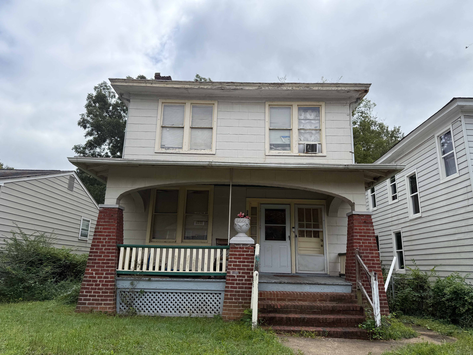Multifamiliar (dúplex o más) en XXXX Delaware Ave, Richmond, VA 23222